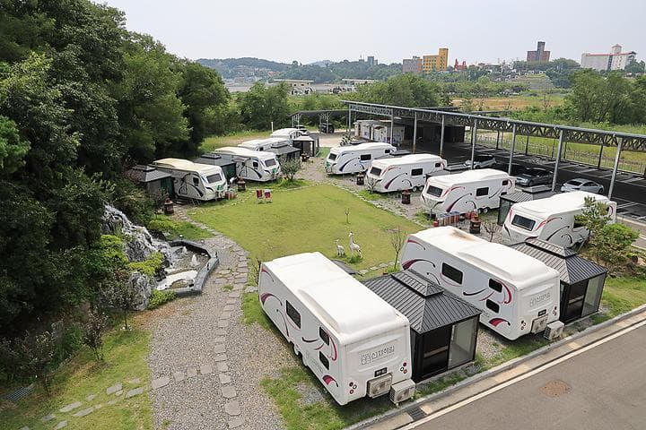 선재해림 카라반 캠핑장 · GoCamping 제공