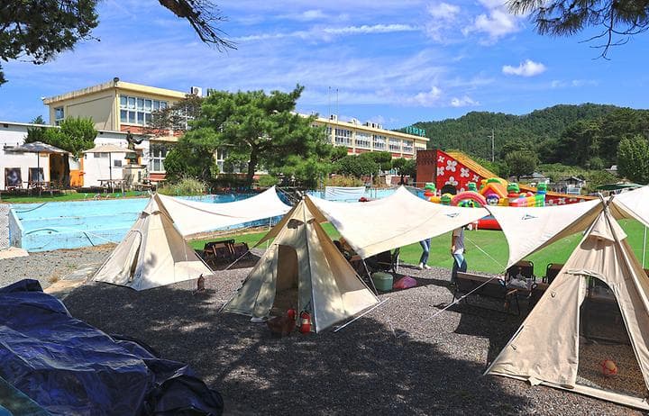 강주학교캠프 캠핑장 · GoCamping 제공
