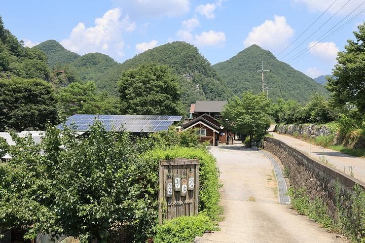꿈꾸는 강 펜션 & 카라반 캠핑장 · GoCamping 제공