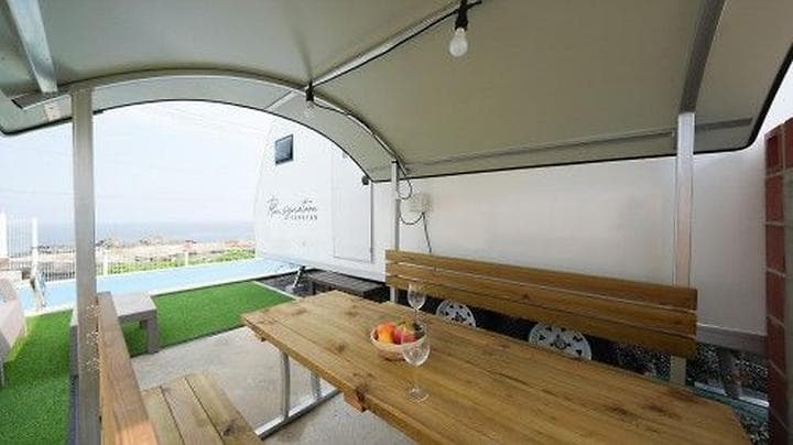 플랜시그니처 카라반 캠핑장 · GoCamping 제공