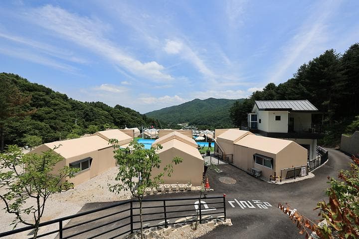 더히로플레이그라운드펜션&글램핑 캠핑장 · GoCamping 제공