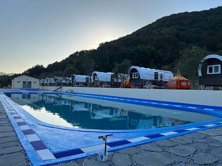 옥수온천캠핑랜드 캠핑장 · GoCamping 제공