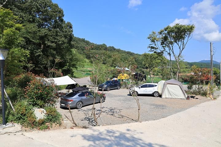 연꽃자리캠핑타운 캠핑장 · GoCamping 제공