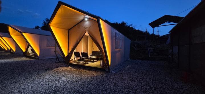 괴산별빛아래 글램핑 캠핑장 · GoCamping 제공