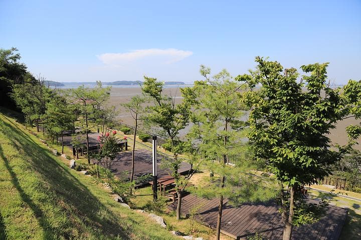 섬뜰아래 캠핑장 · GoCamping 제공