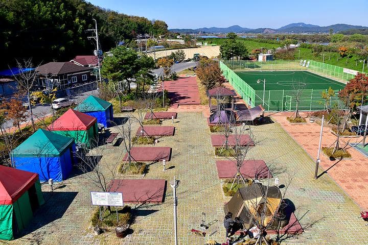 성당포구 금강체험관 야영장 캠핑장 · GoCamping 제공