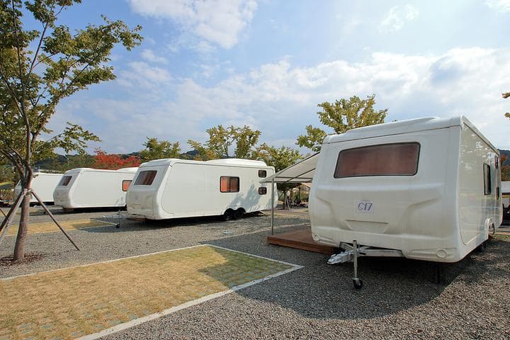 연천재인폭포오토캠핑장 캠핑장 · GoCamping 제공