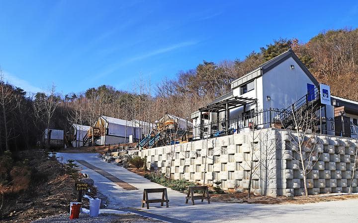 옐로우힐 캠핑장 · GoCamping 제공