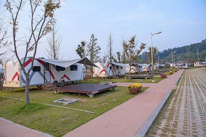 회산백련지 오토캠핑장 캠핑장 · GoCamping 제공