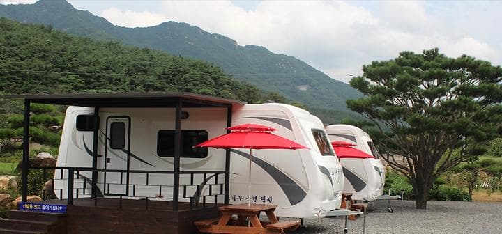 소나무 풍경 펜션 야영장 캠핑장 · GoCamping 제공