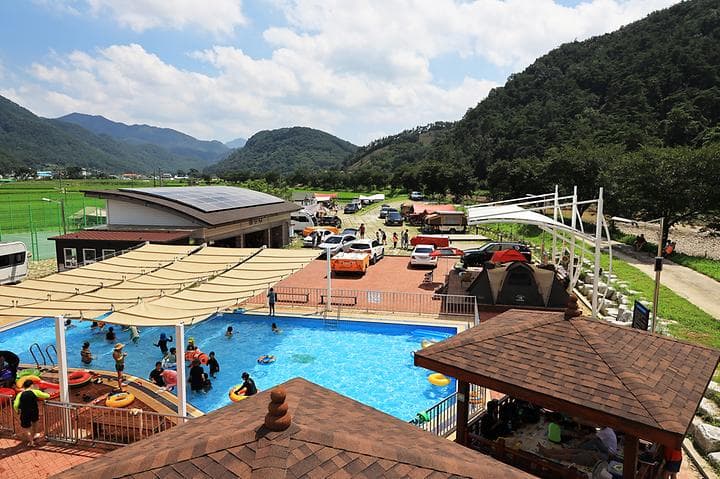 오지봉커뮤니센터 야영장 캠핑장 · GoCamping 제공