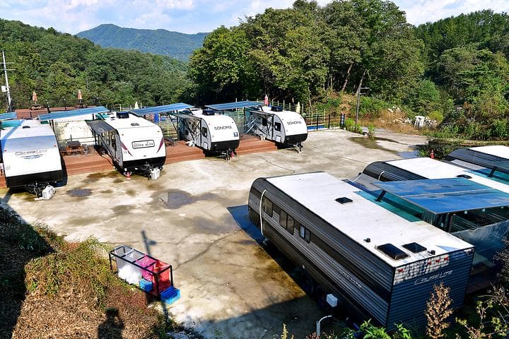 포레스트 카라반 랜드 캠핑장 · GoCamping 제공