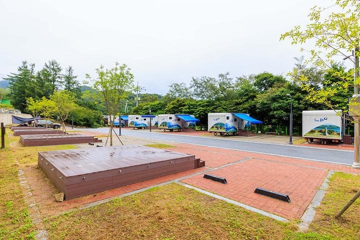 봉황자연휴양림 숲속야영장 캠핑장 · GoCamping 제공