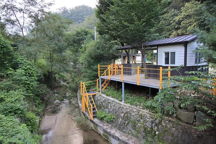 횡성동당미계곡캠핑장 캠핑장 · GoCamping 제공