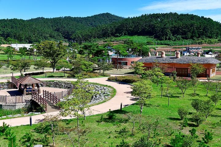 땅끝 황토나라 테마촌 캠핑장 · GoCamping 제공